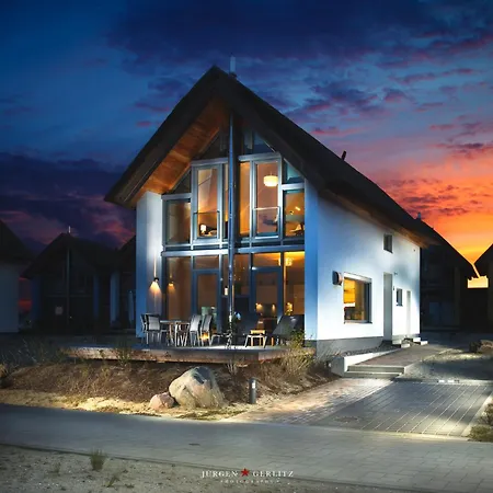 Ostsee - Reetdachhaus Nr 13 